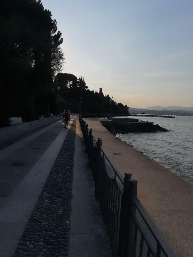 Da Enzo Hotel Desenzano del Garda Exterior foto